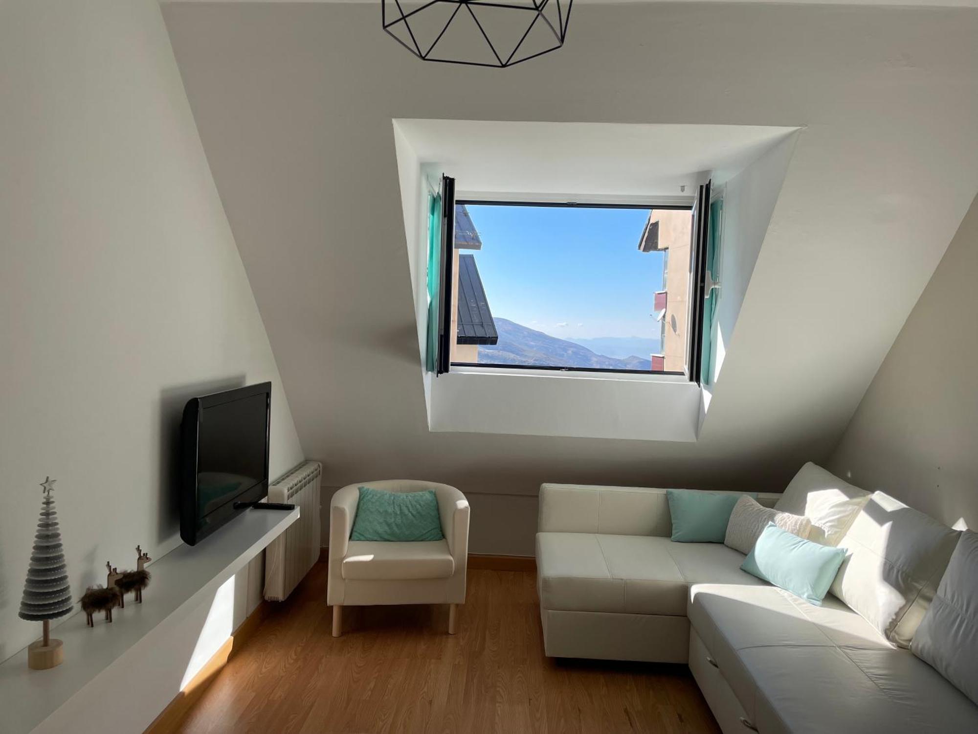 House Tuvesa Premium 1 Dormitorio Wifi Gratis เซียร์ราเนบาดา ภายนอก รูปภาพ